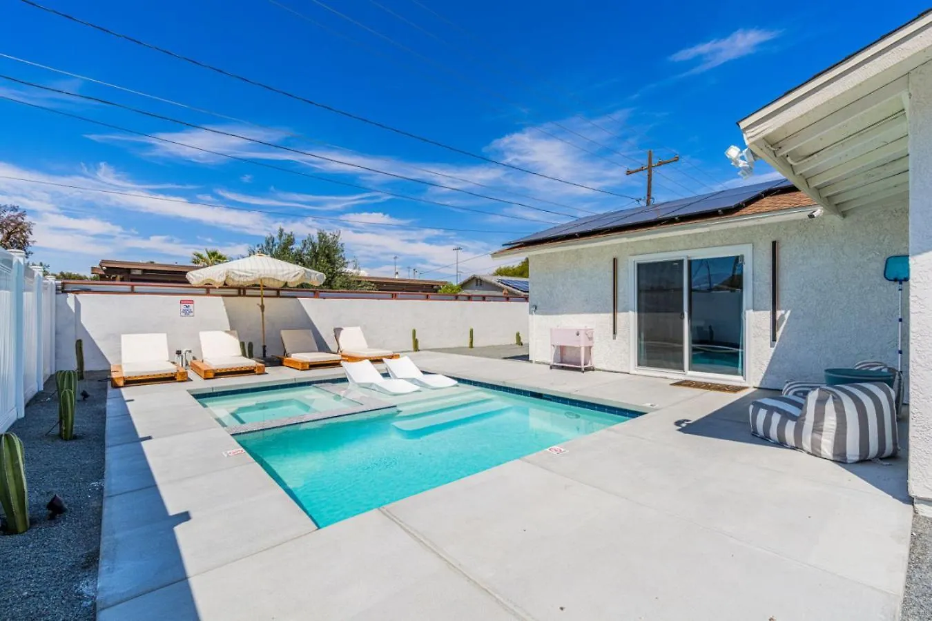 Сasa de vacaciones The Joyce Ellen By Rather Be Properties Palm Springs Estados Unidos